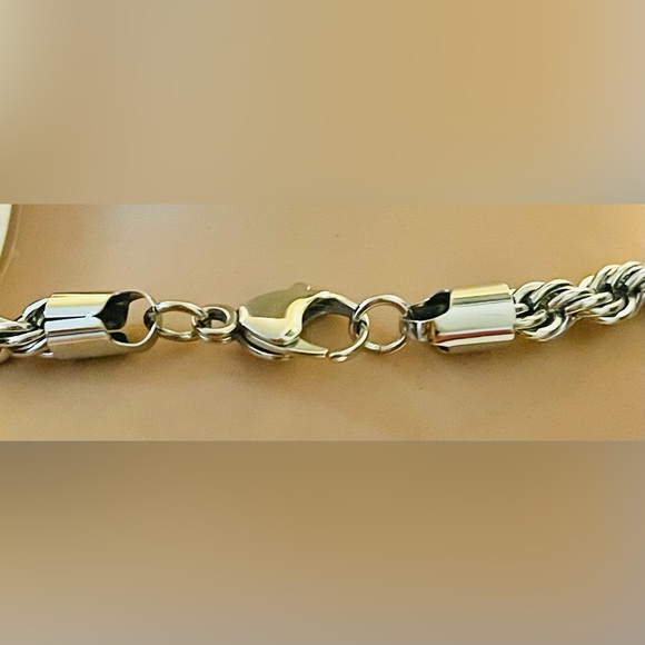 FASHION JEWELRY WOMEN THICK STAINLESS STEEL CHAIN  LETTER L AS A MEDAL ZIRCONIA - Picture 4 of 12